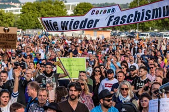 Protest gegen die Corona-Beschränkungen am Samstag in Stuttgart.