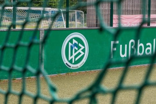Das DFB-Präsidium berät unter anderem über die Fortsetzung des DFB-Pokals.