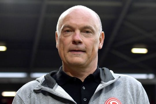 Düsseldorfs Trainer, Uwe Rösler: Der 51-Jährige rechnet mit Startschwierigkeiten bei der Wiederaufnahme des Spielbetriebs in der Fußball-Bundesliga.