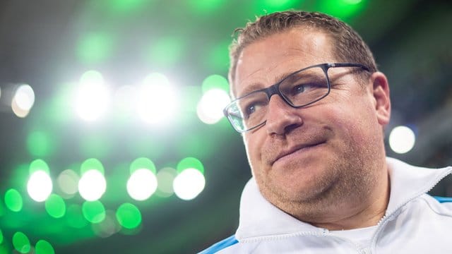 Mönchengladbachs Sportchef Max Eberl räumte Risiken beim DFL-Konzept zur Fortsetzung der Bundesliga-Saison ein. Mönchengladbachs Sportchef Max Eberl räumte Risiken beim DFL-Konzept zur Fortsetzung der Bundesliga-Saison ein.
