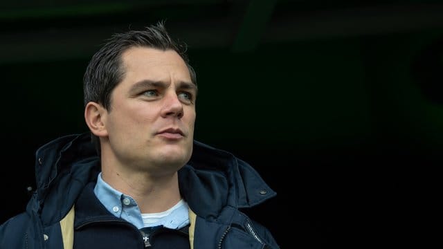 VfL-Sportdirektor Marcel Schäfer: "Der Fußball hat deutlich klargestellt, dass er keine Sonderrolle in Anspruch nehmen möchte. VfL-Sportdirektor Marcel Schäfer: "Der Fußball hat deutlich klargestellt, dass er keine Sonderrolle in Anspruch nehmen möchte.