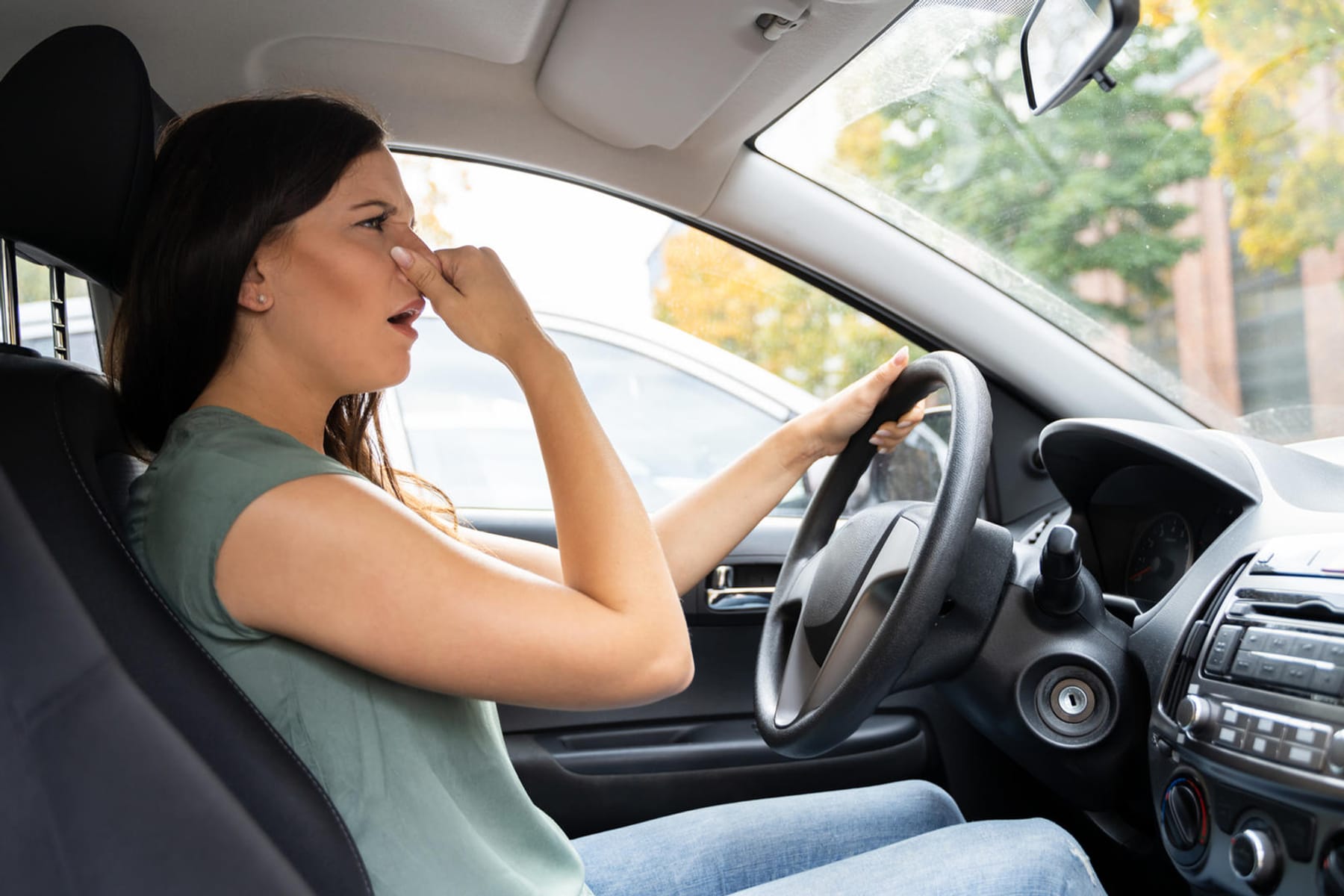Auto-Innenraum: Diese Reiniger sind tabu