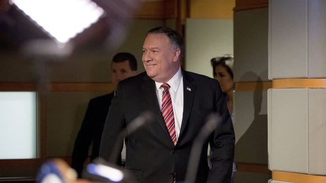 Mike Pompeo, Außenminister der USA, trifft für eine Pressekonferenz ein. Mike Pompeo, Außenminister der USA, trifft für eine Pressekonferenz ein.