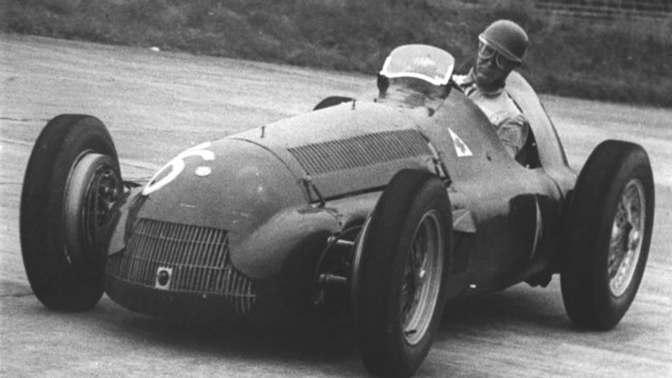 Der Italiener Giuseppe "Nino" Farina gewann das erste Formel-1-Rennen - er war schon 43 Jahre alt.