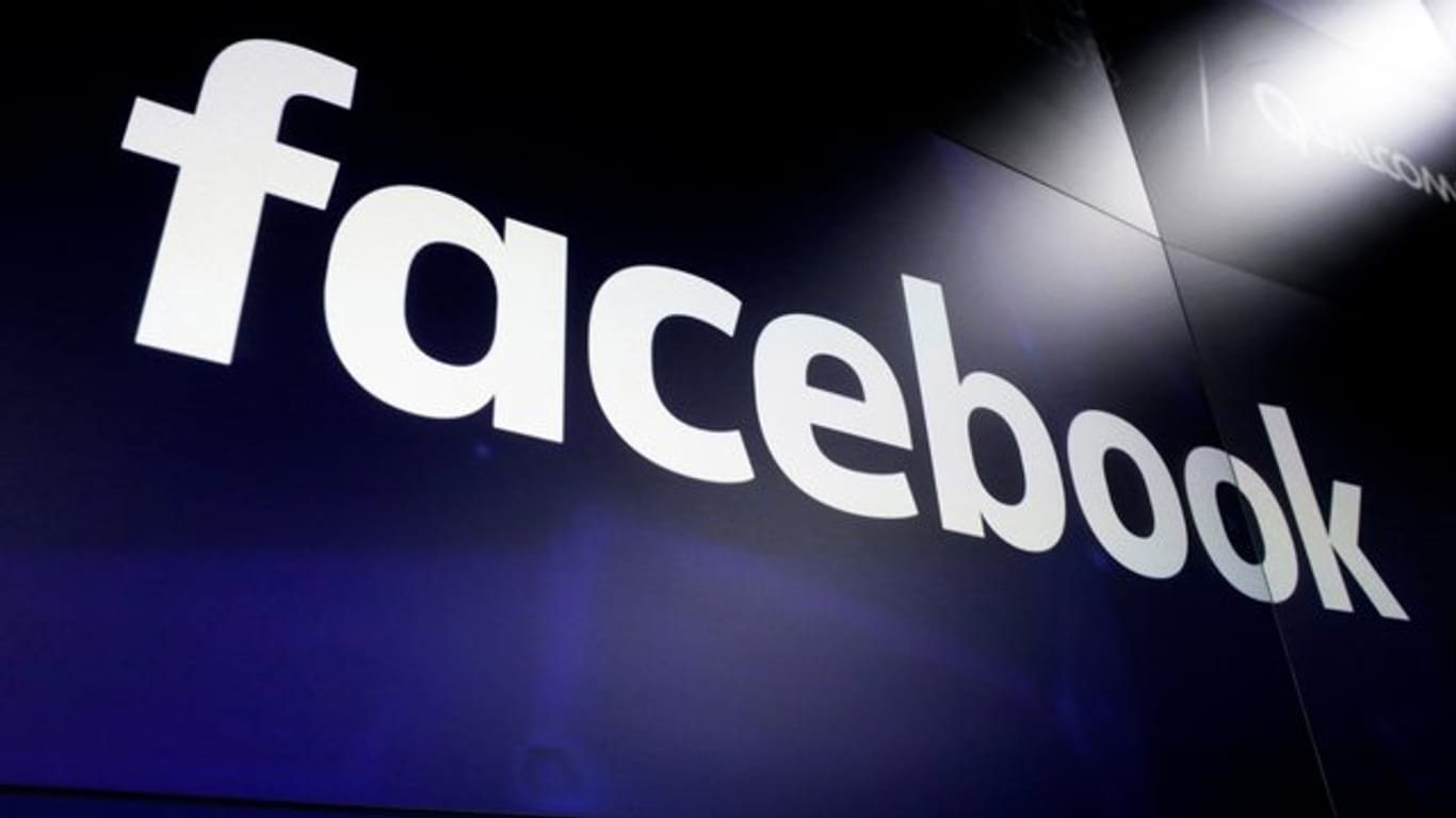 Facebook und seine Inhalte-Prüfer in den USA, die ihr Job krank gemacht hat, haben sich in einem Gerichtsverfahren auf eine Zahlung von 52 Millionen Dollar geeinigt.