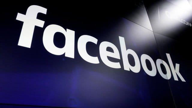 Facebook und seine Inhalte-Prüfer in den USA, die ihr Job krank gemacht hat, haben sich in einem Gerichtsverfahren auf eine Zahlung von 52 Millionen Dollar geeinigt. Facebook und seine Inhalte-Prüfer in den USA, die ihr Job krank gemacht hat, haben sich in einem Gerichtsverfahren auf eine Zahlung von 52 Millionen Dollar geeinigt.