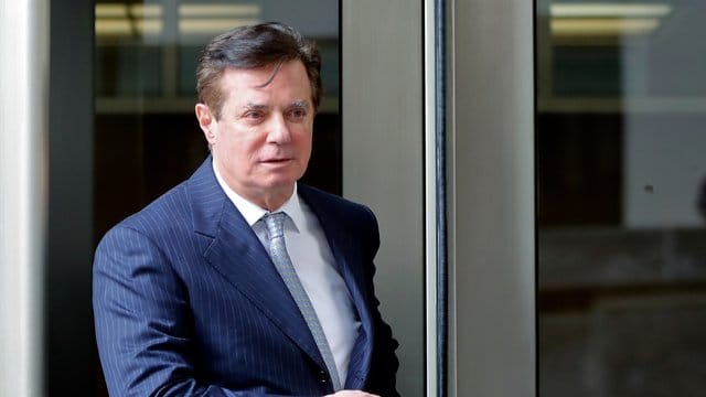 Paul Manafort, der ehemalige Wahlkampfleiter von US-Präsident Trump, verlässt ein Gericht. Paul Manafort, der ehemalige Wahlkampfleiter von US-Präsident Trump, verlässt ein Gericht.