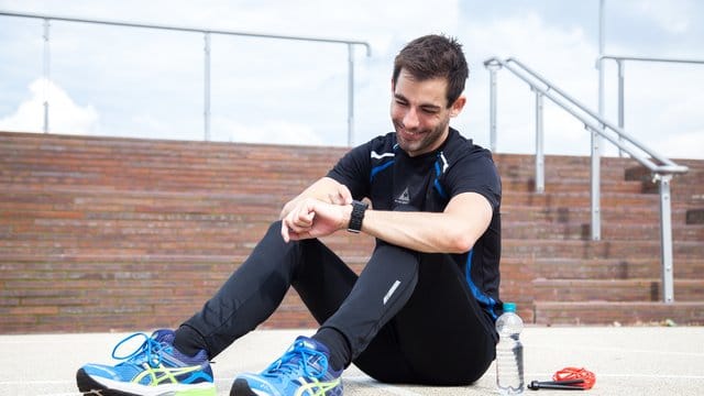 Sportuhren oder Smartwatches bieten oft auch GPS - und damit Karten, Orientierung und Navigation. Sportuhren oder Smartwatches bieten oft auch GPS - und damit Karten, Orientierung und Navigation.