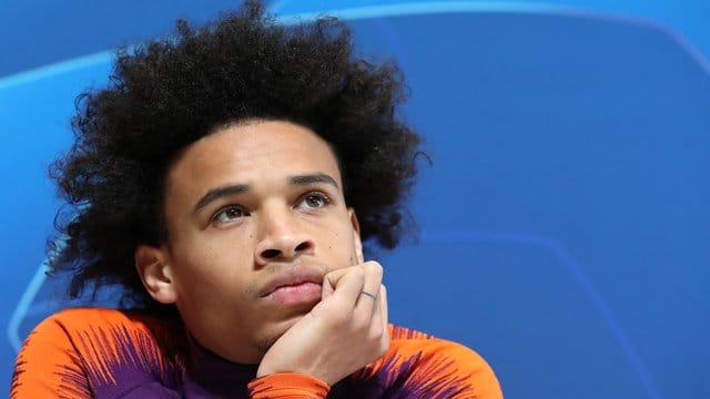 Leroy Sané von Manchester City 2018 während einer Pressekonferenz.