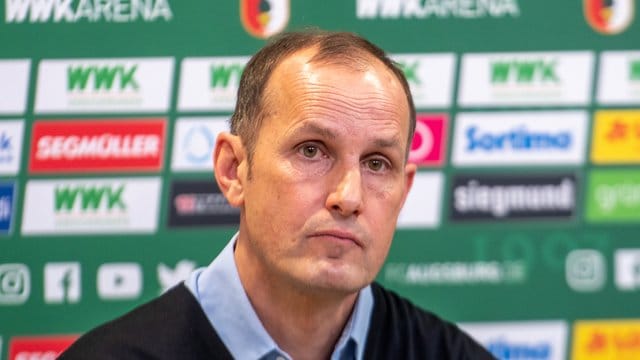 Neu beim FC Augsburg auf der Trainerbank: Heiko Herrlich.