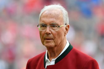 Franz Beckenbauer: Der "Kaiser" glaubt, dass Geisterspiele einigen Spielern guttun.