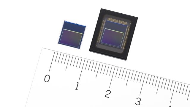 Die neuen Bildsensoren von Sony, IMX500 (l) und IMX501: Die Sensoren kommen mit künstlicher Intelligenz zur Bildanalyse und Bildverarbeitung. Die neuen Bildsensoren von Sony, IMX500 (l) und IMX501: Die Sensoren kommen mit künstlicher Intelligenz zur Bildanalyse und Bildverarbeitung.