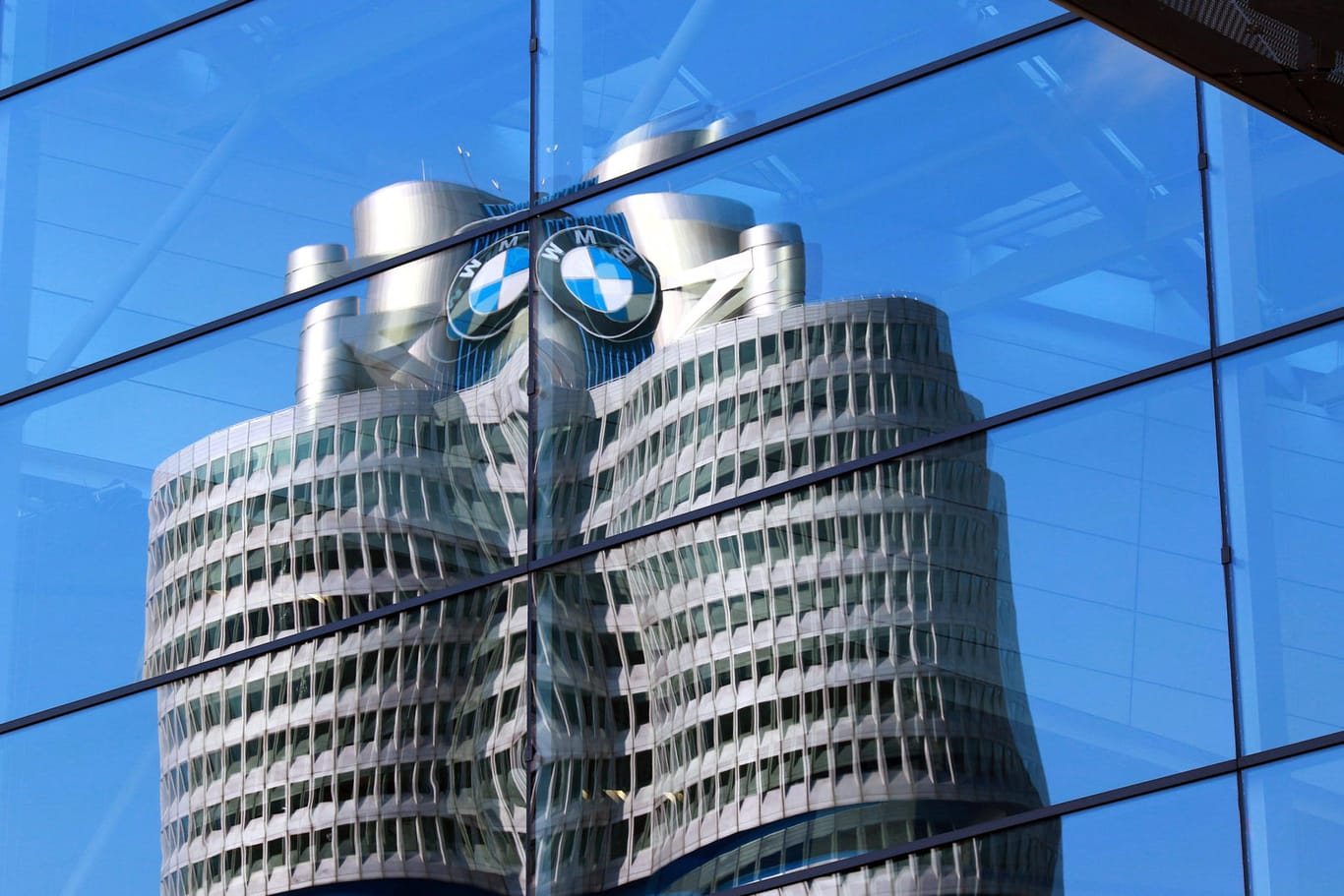 BMW-Werk München: Der Konzern plädiert wie andere deutsche Autohersteller für Staatshilfen in der Corona-Krise.