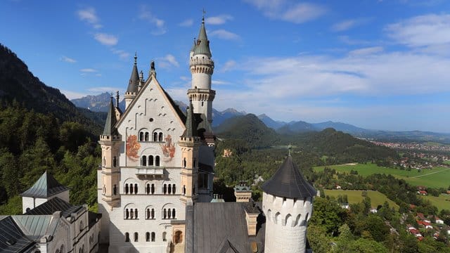 Schloss Neuschwanstein: Die Gemeinde Schwangau ist seit 1961 für die Beleuchtung des Gebäudes zuständig.