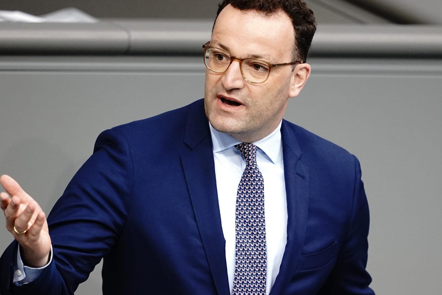 Jens Spahn: Das Thema Immunitätsausweis beschäftigt die Politik weiter.