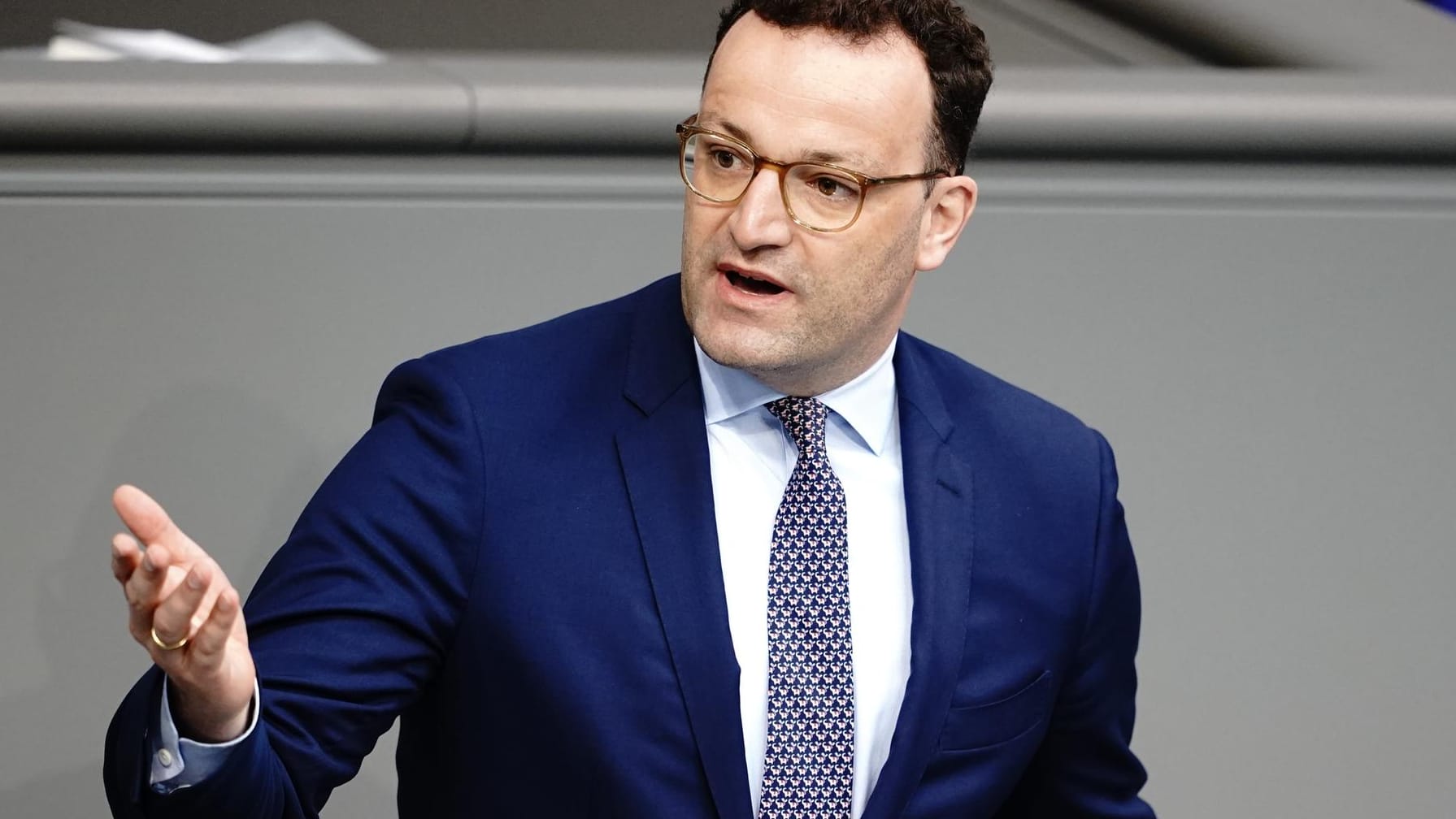 Jens Spahn: Das Thema Immunitätsausweis beschäftigt die Politik weiter.