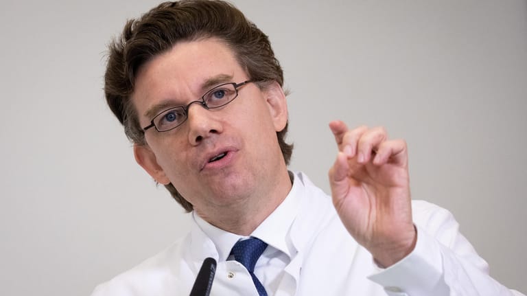 Tobias Huber, der Leiter der Studie im Hamburger Universitätsklinikum: Die Erkenntnisse seiner Studie könnten helfen, schwere Krankenverläufe früher zu erkennen.