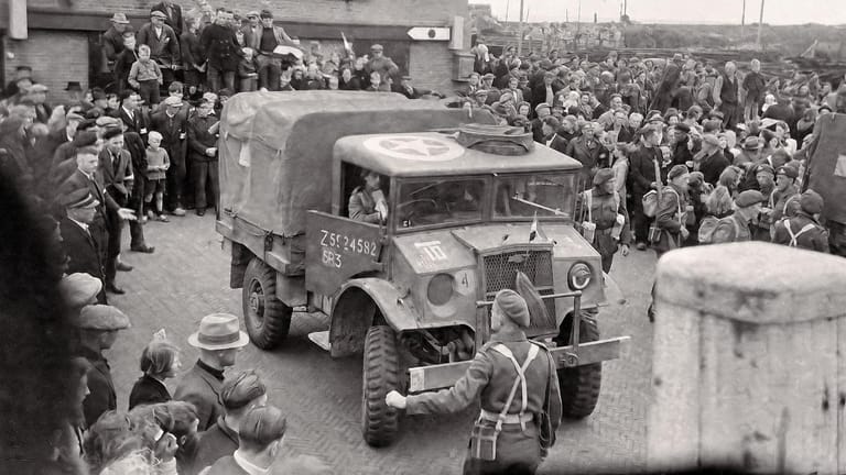 Eintreffende Kanadier: Erst am 20. Mai 1945 endete der Konflikt auf Texel.