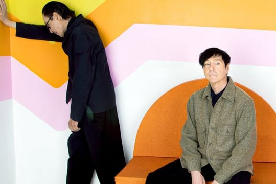 Die Brüder Ron (l) und Russell Mael von der US-Band Sparks.