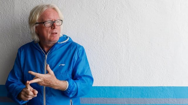 Kehrt Winfried Schäfer zum KSC zurück?.