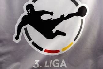 Fans und Spieler werden das Logo der Dritten Liga vorerst nicht in Aktion zu Gesicht bekommen.