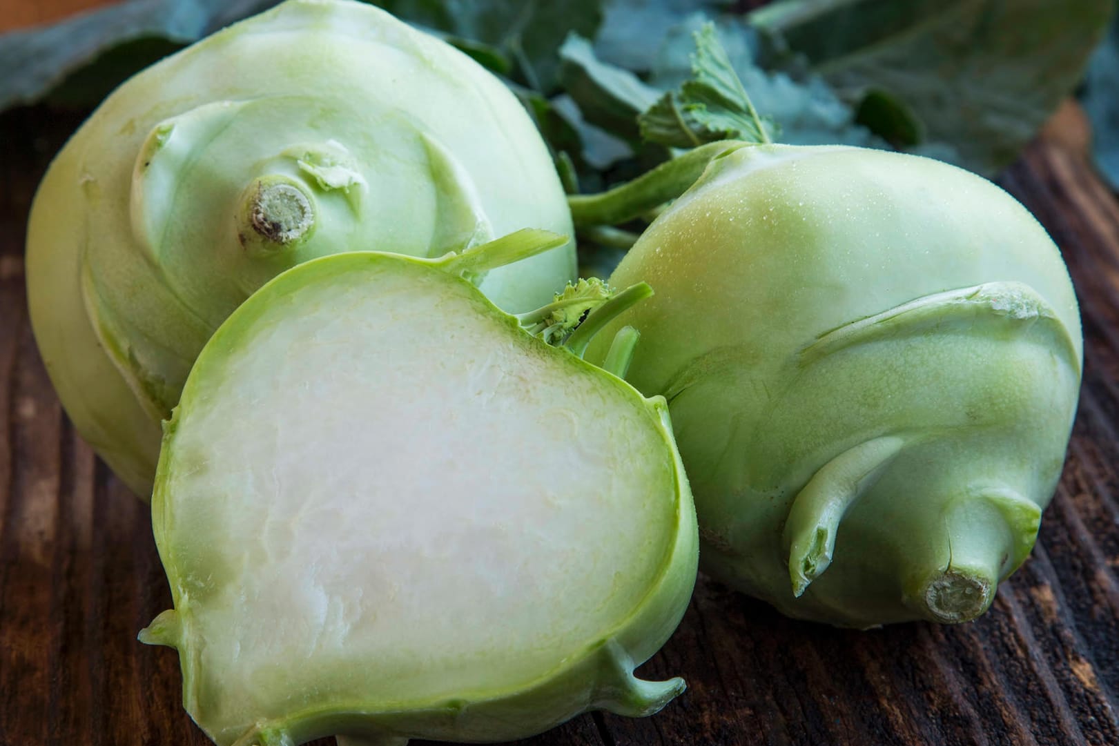 Kohlrabi: Die Knolle kann man sehr gut als Gemüseschnitzel zubereiten.