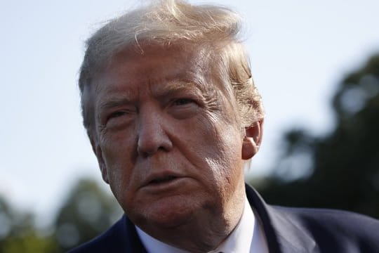 Donald Trump am Freitag im Gespräch mit Journalisten.