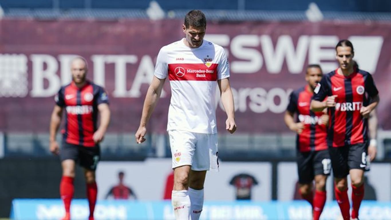 Stuttgarts Mario Gomez steht auf dem Spielfeld