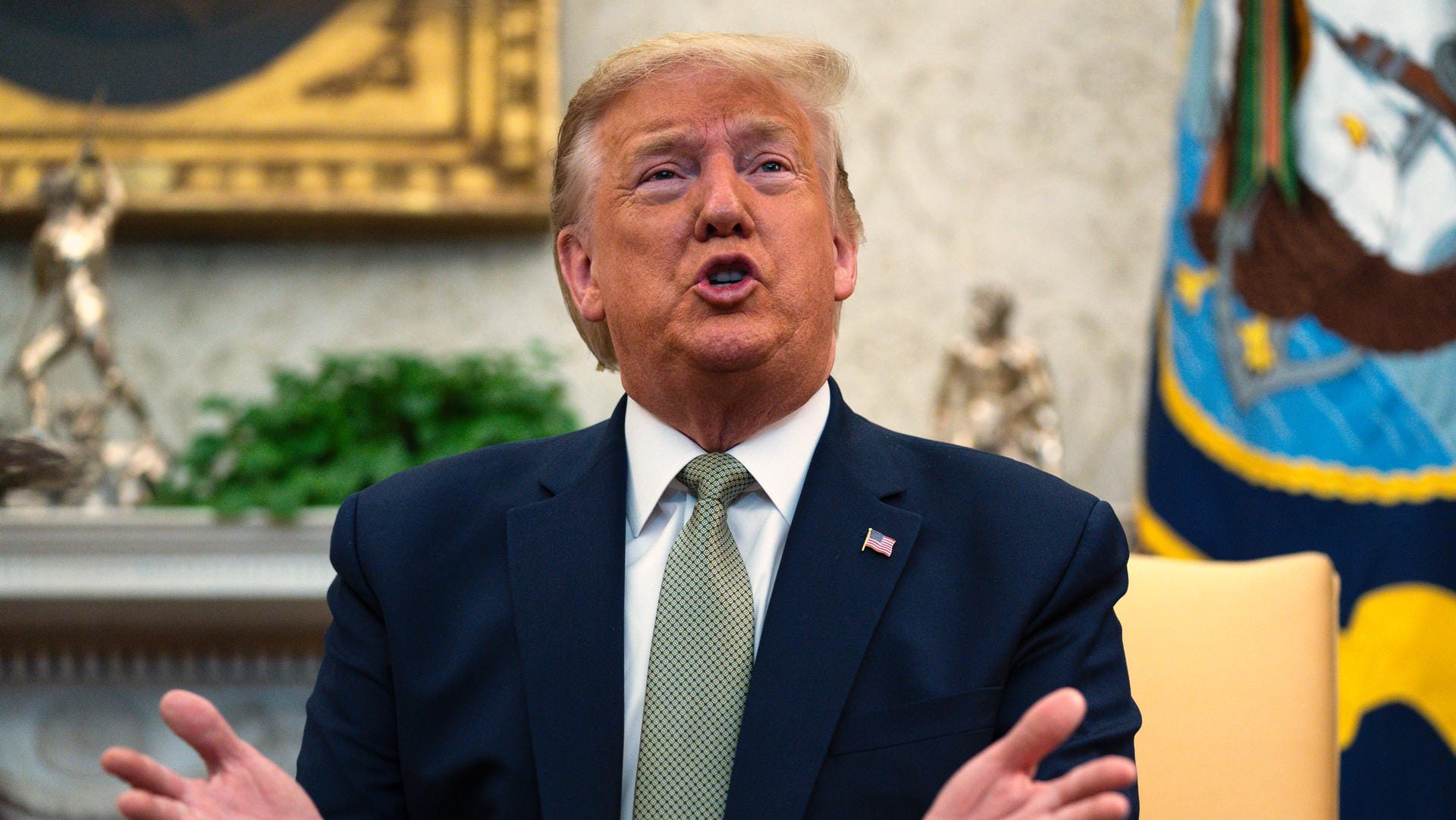 Donald Trump: Dass der Präsident umstrittene Entlassungen immer am späten Freitagabend durchführt, ist auffällig, kritisieren die Demokraten. (Archivbild) Donald Trump: Dass der Präsident umstrittene Entlassungen immer am späten Freitagabend durchführt, ist auffällig, kritisieren die Demokraten. (Archivbild)