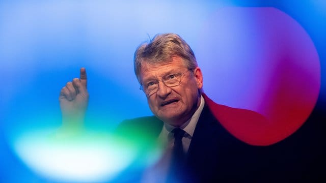 Jörg Meuthen im vergangenen Jahr während einer Wahlkampfveranstaltung der AfD. Jörg Meuthen im vergangenen Jahr während einer Wahlkampfveranstaltung der AfD.
