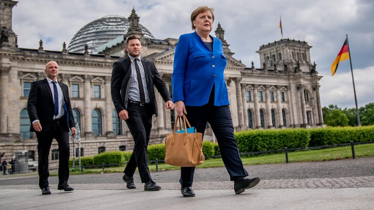 Bundeskanzlerin Angela Merkel gehört zu den bestimmenden Köpfen in der EU: Auch Deutschland muss internationale Verantwortung übernehmen, wenn es an einer Weltordnung mitgestalten will.