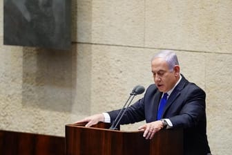 Benjamin Netanjahu bei der Vereidigung der neuen israelischen Regierung.