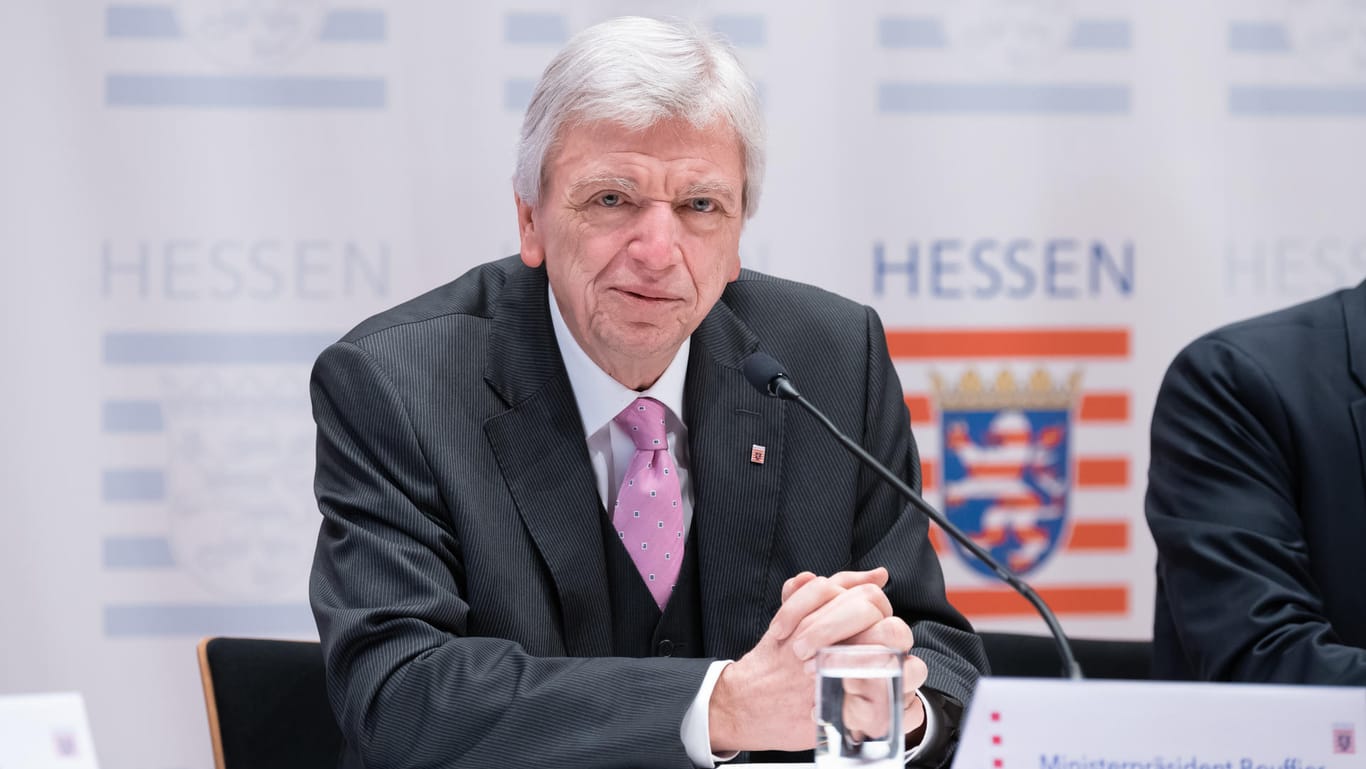 Volker Bouffier: Der hessische Ministerpräsident hat Olaf Scholz für seine Rettungsschirm-Pläne für Kommunen kritisiert.