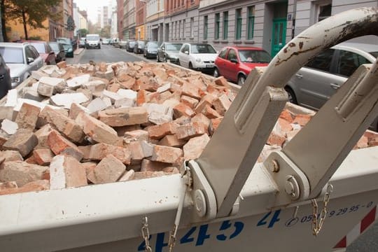 Je sortenreiner Bau- und Abbruchabfälle getrennt werden, desto mehr Möglichkeiten gibt es, die Wertstoffe noch weiter zu verwenden.