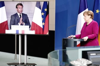 Emmanuel Macron und Angela Merkel: Berlin und Paris haben sich darauf verständigt, die Rezession in der EU mit einem Wiederaufbaufonds im Umfang von 500 Milliarden Euro abzufedern.