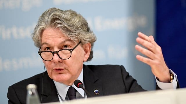 EU-Kommissar Thierry Breton Anfang des Jahres während einer Pressekonferenz in Berlin. EU-Kommissar Thierry Breton Anfang des Jahres während einer Pressekonferenz in Berlin.