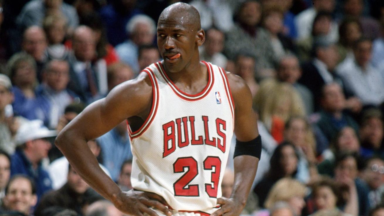 Michael Jordan im Bulls-Trikot 1997/98. Der sechste und letzte Titel mit Chicago ist Aufhänger der Dokumentation "The Last Dance".