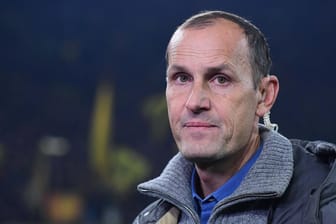 Heiko Herrlich (Archivbild): Der Trainer des FC Augsburg hatte gegen die Corona-Auflagen verstoßen.