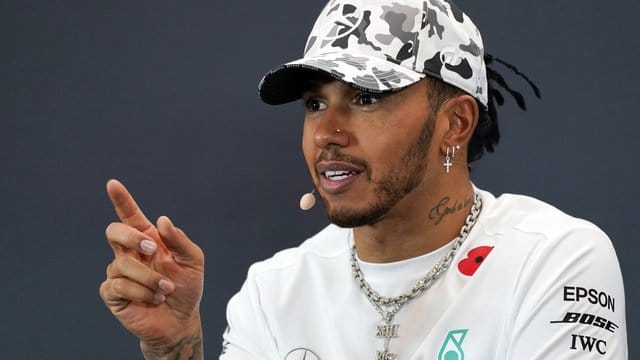 Lewis Hamilton ist auch zu den von ihm ungeliebten Einsätzen im Simulator bereit.