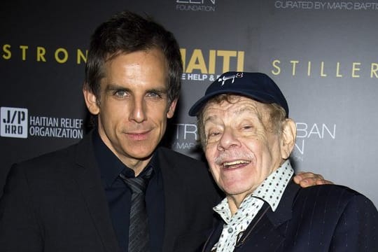 Ben Stiller (l) mit seinem Vater und Berufskollegen Jerry Stiller (2011).