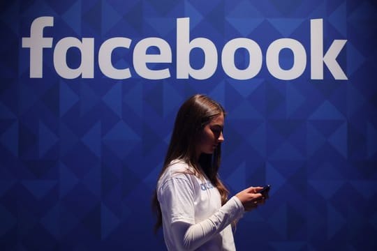 Über eine neue Funktion sollen Händler unkompliziert Online-Shops erstellen können, die über Facebook und Instagram erreichbar sind.