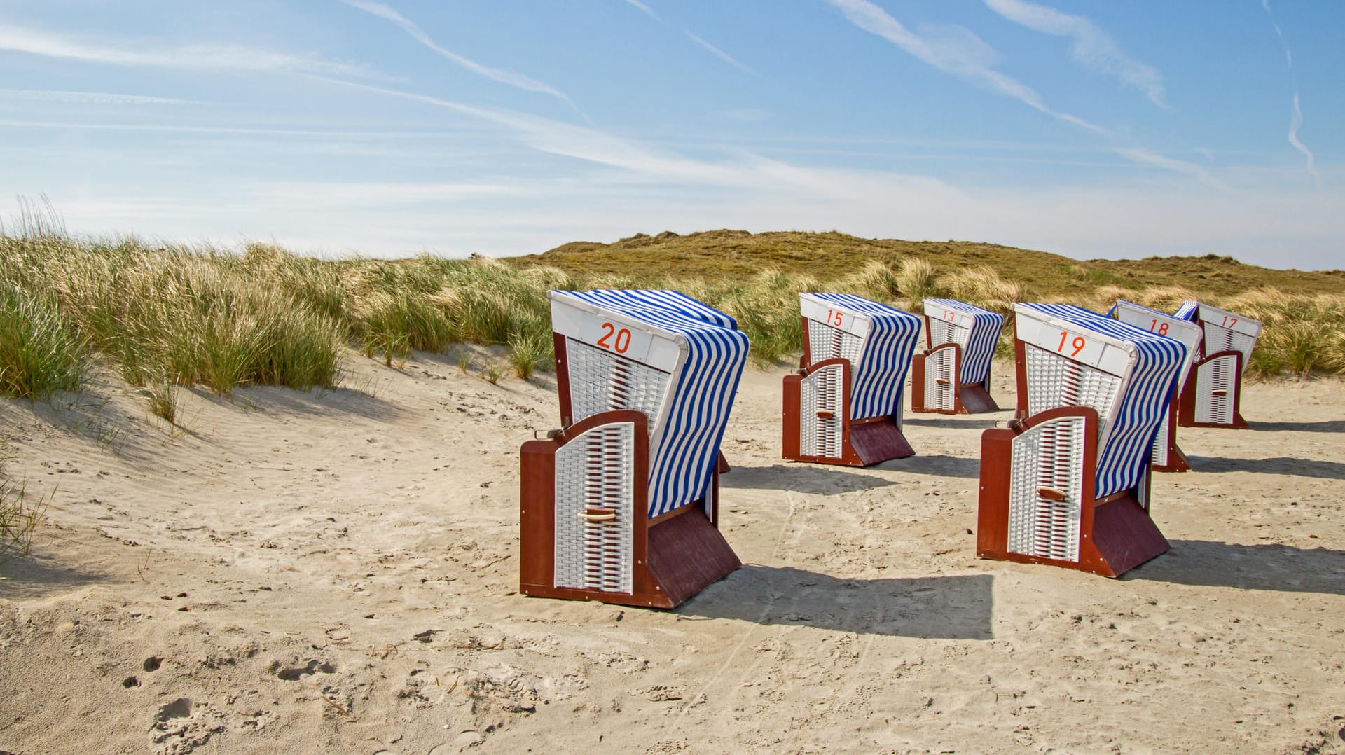 Urlaub am Strand: Die Ostfrieseninsel Borkum ist für meeressüchtige Großstädter eine Alternative zu Sylt, Rügen oder Usedom.