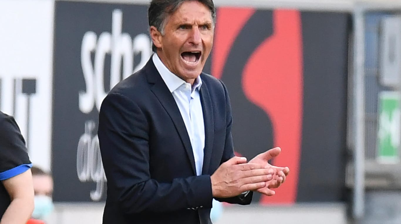 Bruno Labbadia: Der Hertha-Coach will seinen dritten Sieg im dritten Spiel.