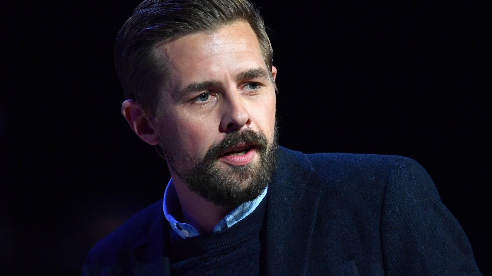 Klaas Heufer-Umlauf: Der Moderator schämt sich für bestimmte Fernsehmomente aus der Vergangenheit.