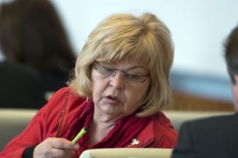 Barbara Borchardt 2013 im Landtag in Schwerin.