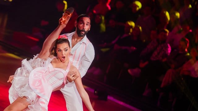 Lili Paul-Roncalli und Massimo Sinató sind das Siegerpaar bei "Let's Dance".