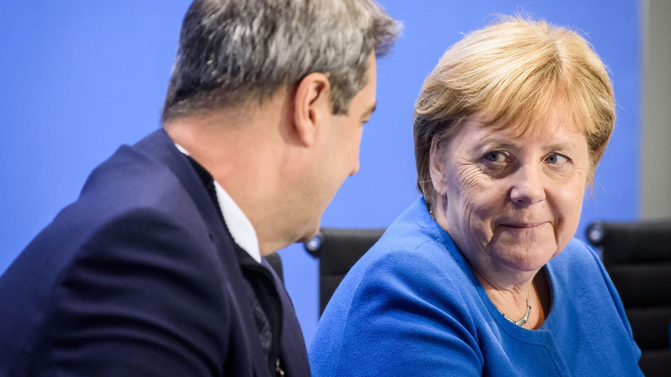 Kanzlerin Angela Merkel und der bayerische Ministerpräsident Markus Söder. Seit der Corona-Krise hat die Union in den Umfragen stark hinzugewinnen können.