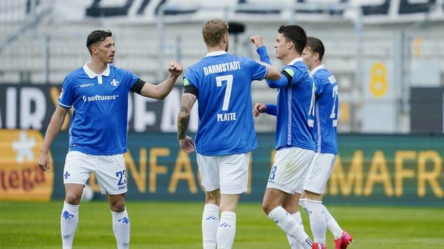 Darmstadt 98 setzte sich daheim gegen den FC St. Darmstadt 98 setzte sich daheim gegen den FC St.