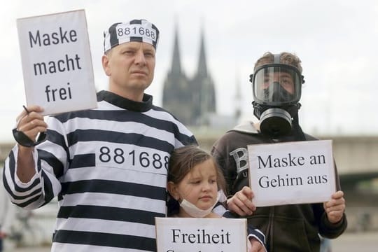 Demonstration gegen Corona-Beschränkungen in Kökn.