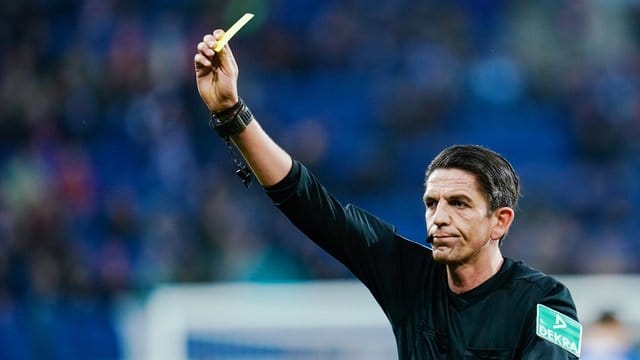 Deniz Aytekin fehlt bei den Geisterspielen die übliche Fußball-Atmosphäre. Deniz Aytekin fehlt bei den Geisterspielen die übliche Fußball-Atmosphäre.